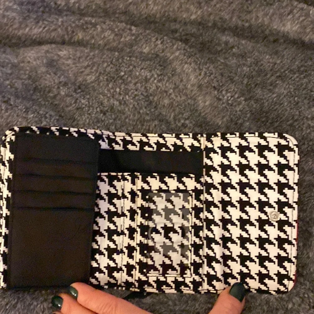 Wallet - Picture 3 of 4